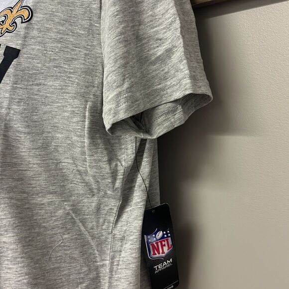 NFL LA Rams Sunday Football Women’s Short Sleeve Heather Gray T-Shirt- Large - Picture 12 of 16